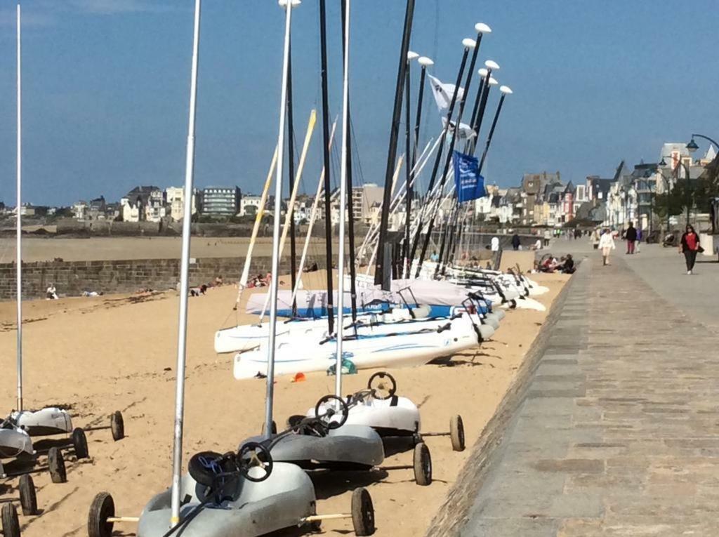 Appartement Les Pieds Dans L'Eau - Residence Sur La Plage Saint-Malo Dış mekan fotoğraf