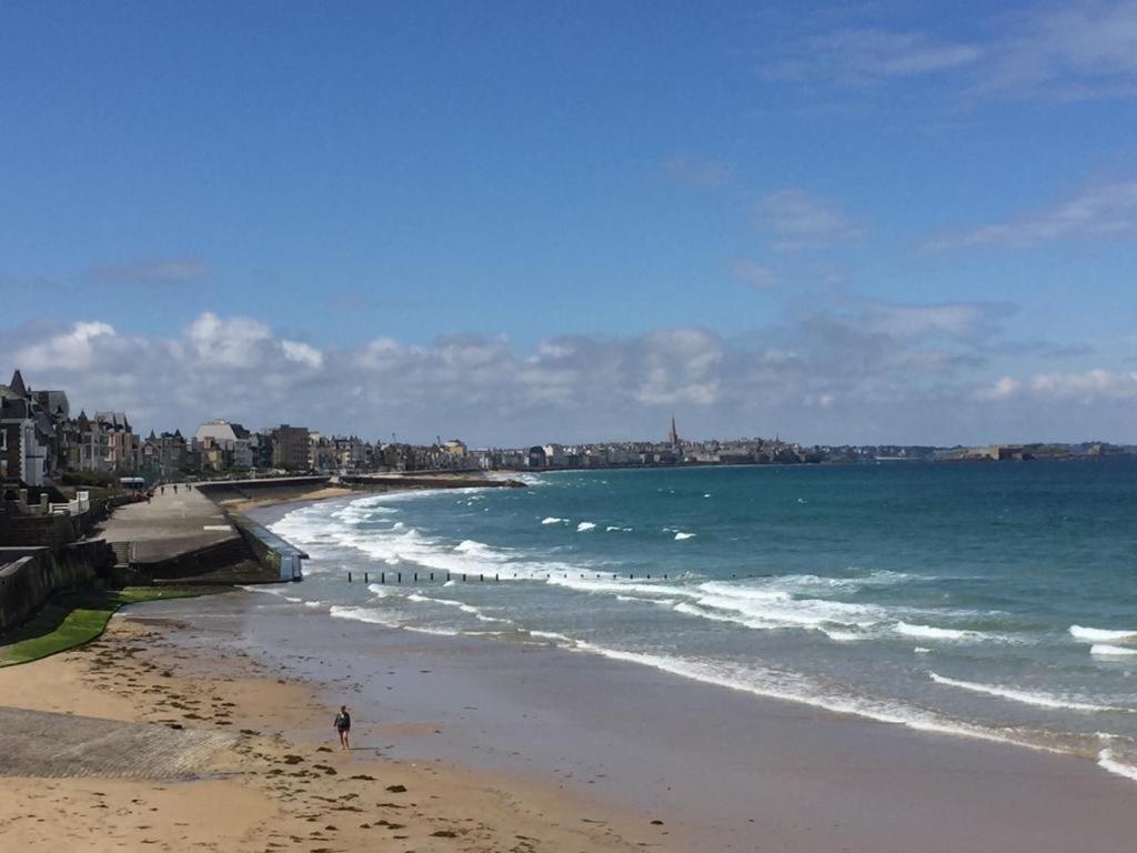 Appartement Les Pieds Dans L'Eau - Residence Sur La Plage Saint-Malo Dış mekan fotoğraf