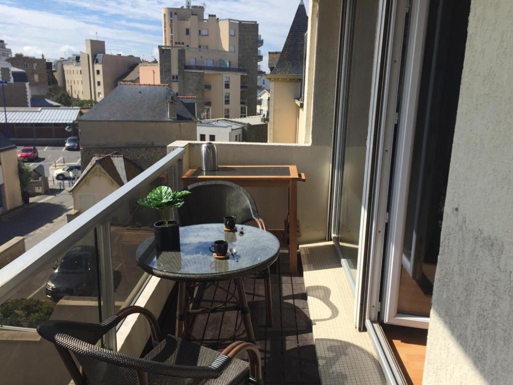 Appartement Les Pieds Dans L'Eau - Residence Sur La Plage Saint-Malo Dış mekan fotoğraf